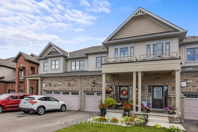 29 Arnold Cres, House attached with 3 bedrooms, 3 bathrooms and 4 parking in New Tecumseth ON | Image 12
