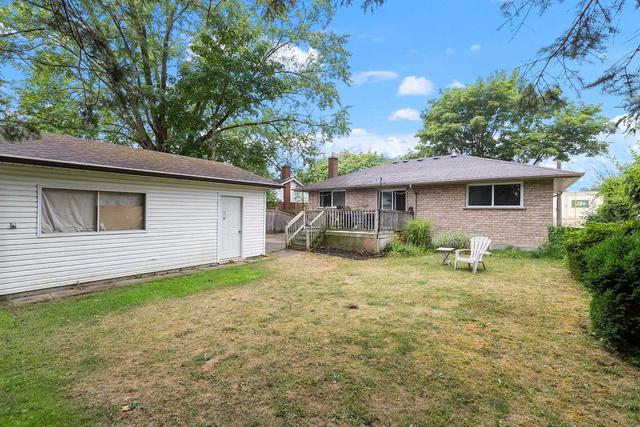 343 Speedvale Ave E, House detached with 3 bedrooms, 2 bathrooms and 8 parking in Guelph ON | Image 18