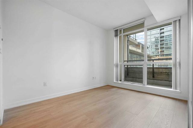 822 - 8 Telegram Mews, Condo with 2 bedrooms, 2 bathrooms and 1 parking in Toronto ON | Image 11