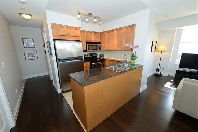514 - 18 Kenaston Gdns, Condo with 2 bedrooms, 2 bathrooms and 1 parking in Toronto ON | Image 3