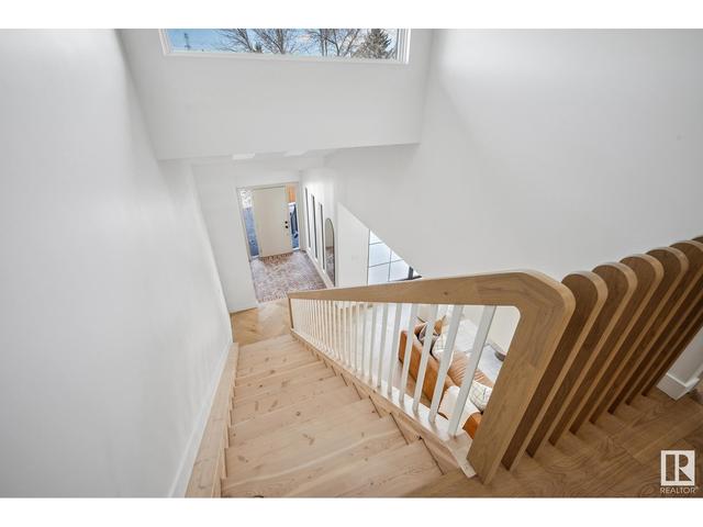 12421 28a Av Nw, House detached with 5 bedrooms, 3 bathrooms and null parking in Edmonton AB | Image 18