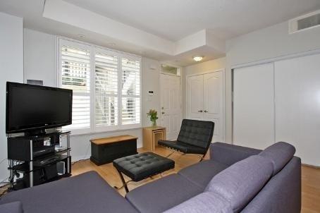 Th19 - 88 Carr St, Townhouse with 2 bedrooms, 2 bathrooms and 1 parking in Toronto ON | Image 3