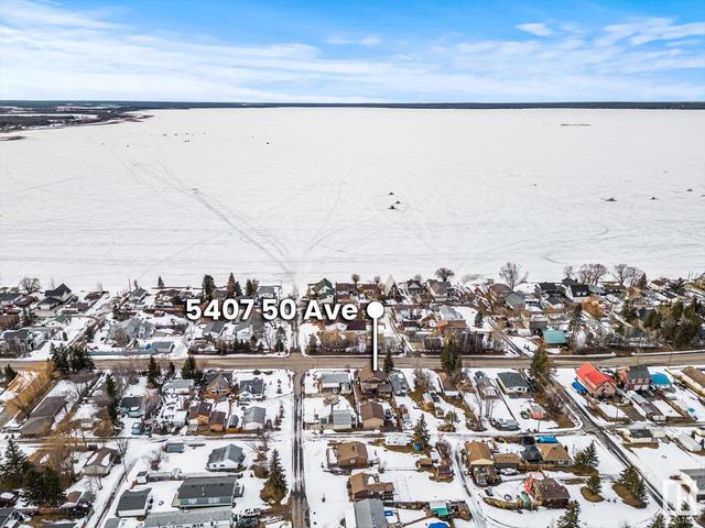 5407 50 Av, House detached with 3 bedrooms, 3 bathrooms and null parking in Alberta Beach AB | Image 45