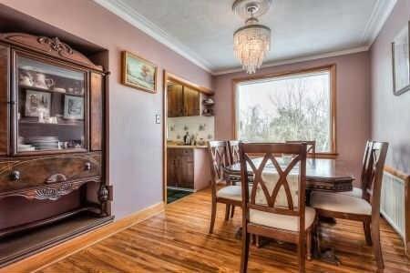96 Cedar Brae Blvd, House detached with 2 bedrooms, 2 bathrooms and 6 parking in Toronto ON | Image 5