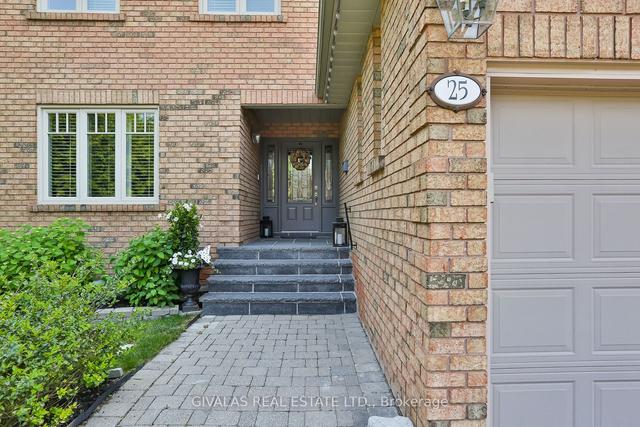 25 Sala Dr, House detached with 4 bedrooms, 4 bathrooms and 6 parking in Richmond Hill ON | Image 12