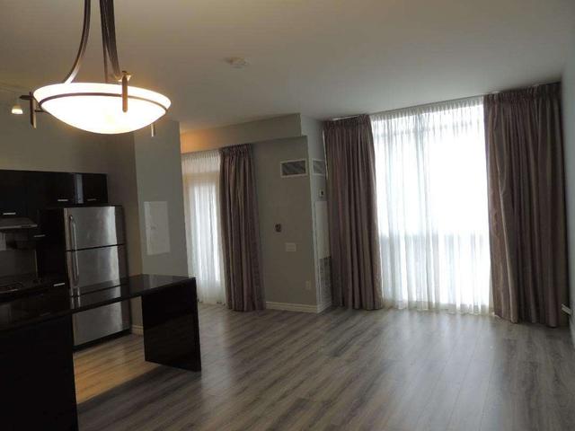 th02 - 29 Singer Crt, Townhouse with 2 bedrooms, 3 bathrooms and 1 parking in Toronto ON | Image 11