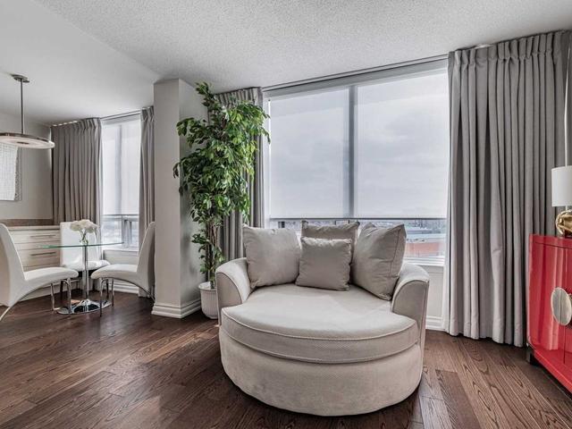 1002 - 120 Promenade Circ, Condo with 2 bedrooms, 2 bathrooms and 1 parking in Vaughan ON | Image 25