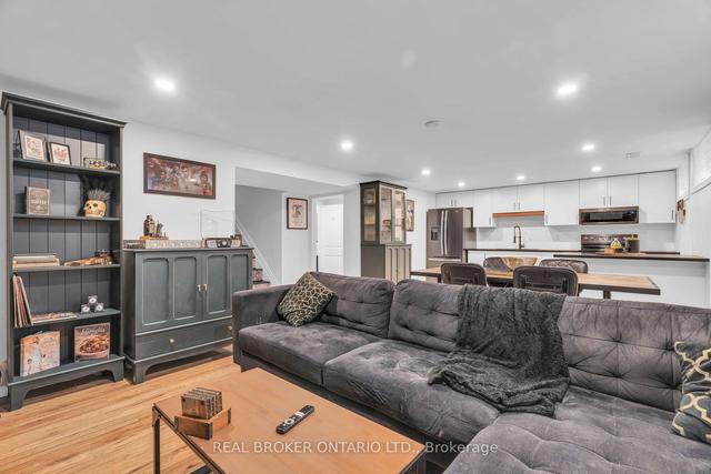 63 Brant Ave, House detached with 5 bedrooms, 2 bathrooms and 3 parking in Guelph ON | Image 19