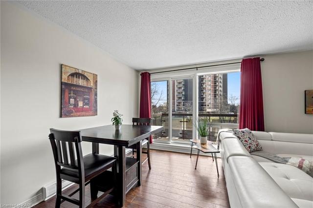 203 - 315 Regent Street, House attached with 2 bedrooms, 1 bathrooms and 1 parking in Kingston ON | Image 14