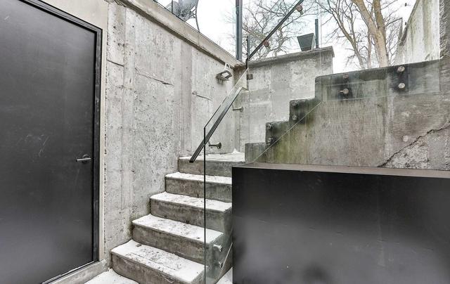 29 Kimberley Ave, House detached with 4 bedrooms, 5 bathrooms and 4 parking in Toronto ON | Image 20
