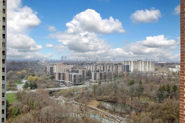 1706 - 3 Massey Sq W, Condo with 2 bedrooms, 1 bathrooms and 1 parking in Toronto ON | Image 9