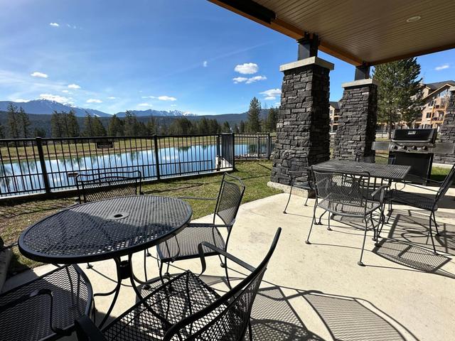 611 - 600 Bighorn Boulevard, Condo with 3 bedrooms, 3 bathrooms and null parking in Radium Hot Springs BC | Image 32