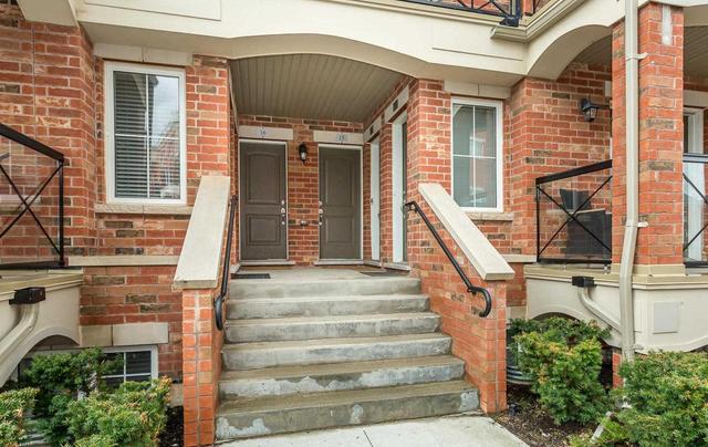 14 - 35 Hays Blvd, Townhouse with 2 bedrooms, 2 bathrooms and 152 parking in Oakville ON | Image 2