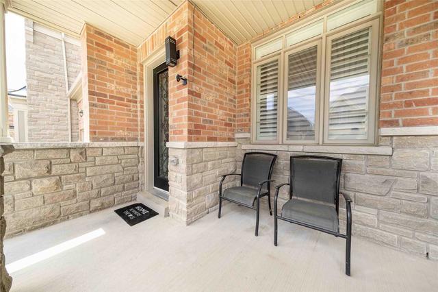 46 Workmens Circ, House attached with 3 bedrooms, 3 bathrooms and 2 parking in Ajax ON | Image 26