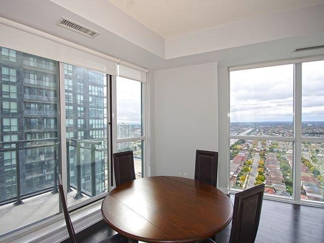 2502 - 510 Curran Pl, Condo with 2 bedrooms, 2 bathrooms and 1 parking in Mississauga ON | Image 8