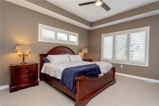 1584 Moe Norman Way, House attached with 3 bedrooms, 3 bathrooms and 4 parking in London ON | Image 3