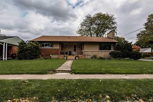 6080 Fingland St, House detached with 3 bedrooms, 2 bathrooms and 4 parking in Niagara Falls ON | Image 1