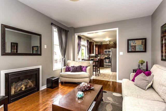 63 Amaranth Cres N, House detached with 4 bedrooms, 4 bathrooms and 4 parking in Brampton ON | Image 7