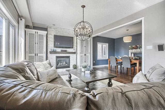 9 Donald Stewart Cres, House detached with 4 bedrooms, 4 bathrooms and 6 parking in East Gwillimbury ON | Image 5