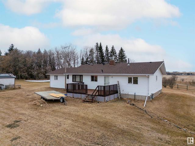 59251 Rge Rd 172, House detached with 4 bedrooms, 2 bathrooms and null parking in Smoky Lake County AB | Image 3
