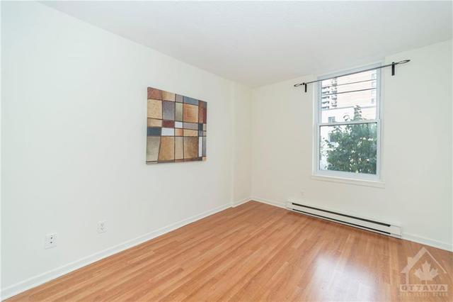 203 - 50 Burnside Avenue, Condo with 2 bedrooms, 2 bathrooms and 1 parking in Ottawa ON | Image 20