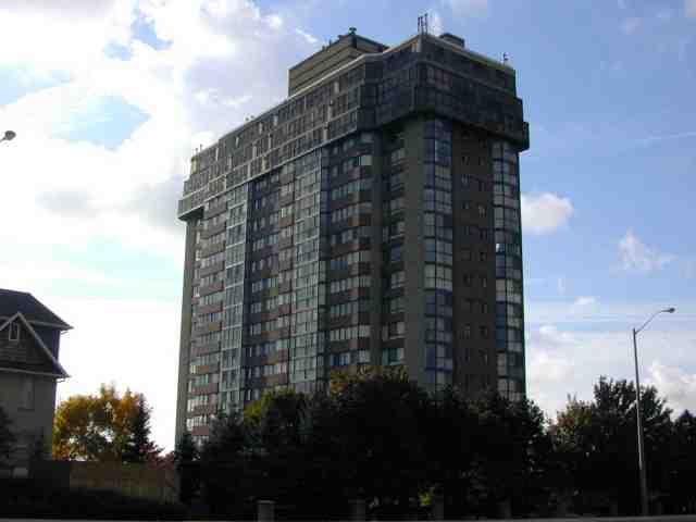 lph 2 - 880 Dundas St W, Condo with 2 bedrooms, 2 bathrooms and null parking in Mississauga ON | Image 1