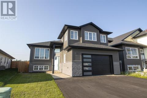 435 Muskrat Dr, House detached with 5 bedrooms, 3 bathrooms and null parking in Thunder Bay ON | Card Image