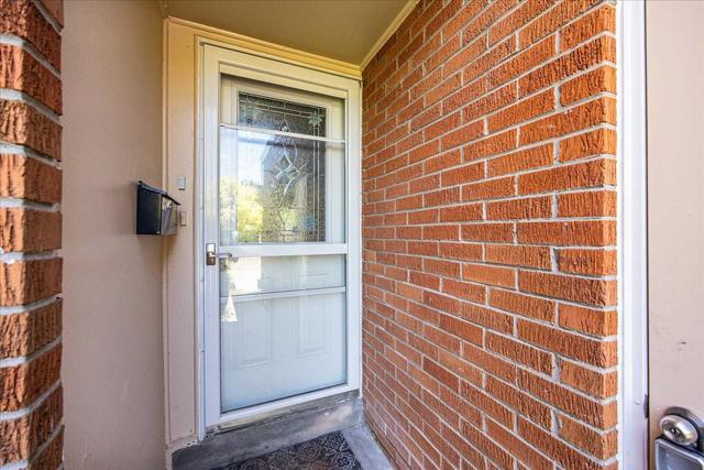 114 Deacon Lane, Townhouse with 3 bedrooms, 2 bathrooms and 2 parking in Ajax ON | Image 20