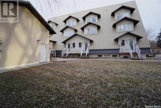 2 - 2855 Lacon Street, House attached with 2 bedrooms, 2 bathrooms and null parking in Regina SK | Image 3