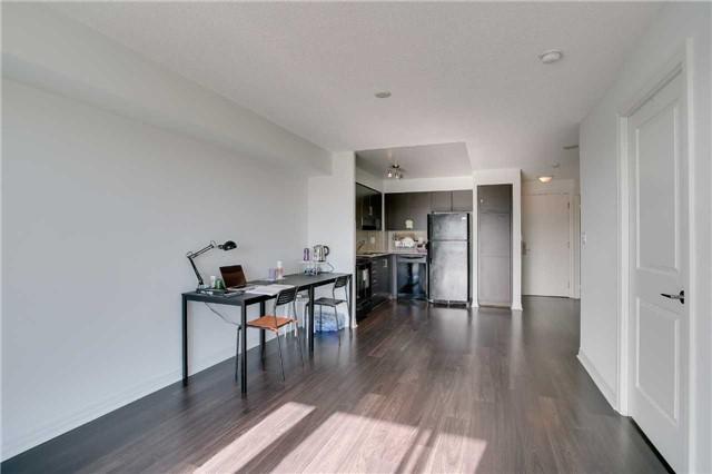 809 - 30 Herons Hill Way, Condo with 1 bedrooms, 1 bathrooms and 1 parking in Toronto ON | Image 6