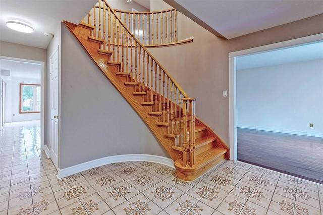 3494 Loyalist Dr, House detached with 4 bedrooms, 3 bathrooms and 8 parking in Mississauga ON | Image 13