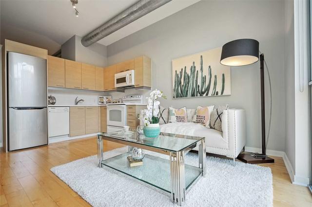 202 - 569 King St E, Condo with 1 bedrooms, 1 bathrooms and 0 parking in Toronto ON | Image 1