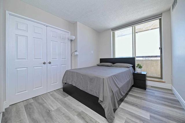 1003 - 30 Malta Ave, Condo with 3 bedrooms, 2 bathrooms and 2 parking in Brampton ON | Image 11