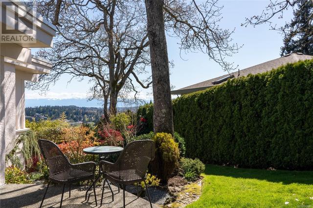 4620 Boulderwood Dr, House detached with 4 bedrooms, 3 bathrooms and 2 parking in Saanich BC | Image 30