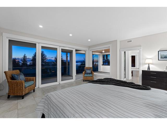 2729 Crescent Drive, House detached with 5 bedrooms, 7 bathrooms and 8 parking in Surrey BC | Image 20