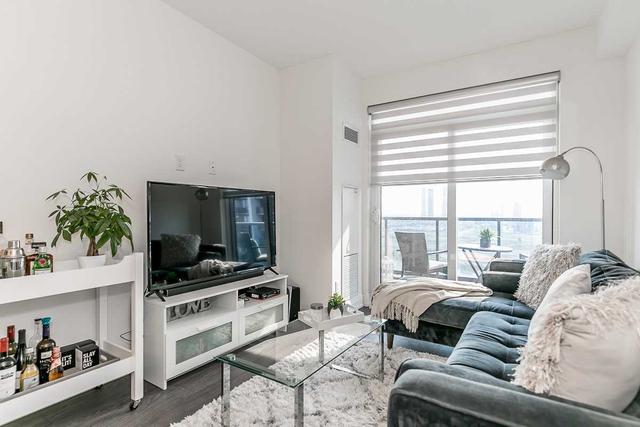 2311-b - 3700 Highway 7, Condo with 2 bedrooms, 2 bathrooms and 1 parking in Vaughan ON | Image 6