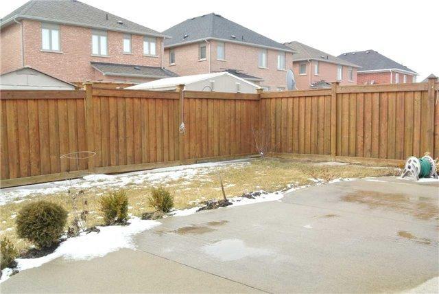 10 Armani Lane E, House detached with 4 bedrooms, 5 bathrooms and 4 parking in Brampton ON | Image 2