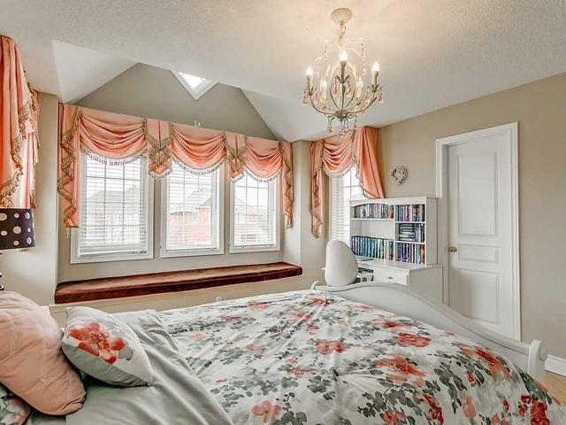 502 Ravineview Way, House detached with 5 bedrooms, 5 bathrooms and 2 parking in Oakville ON | Image 11