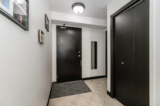 401 Erb St. W. St W, Condo with 2 bedrooms, 2 bathrooms and 1 parking in Waterloo ON | Image 8