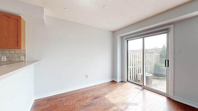 61 - 200 Cresthaven Rd E, Townhouse with 3 bedrooms, 3 bathrooms and 2 parking in Brampton ON | Image 4