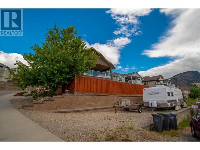 1377 Kendra Court, House detached with 4 bedrooms, 3 bathrooms and 6 parking in Kelowna BC | Image 47