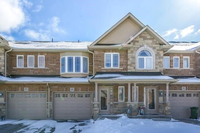 89 Charleswood Cres, House attached with 3 bedrooms, 3 bathrooms and 1 parking in Hamilton ON | Image 2