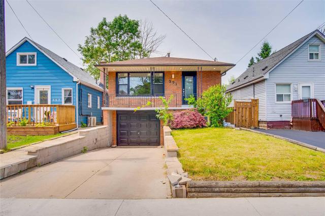 591 Corbett St, House detached with 3 bedrooms, 2 bathrooms and 2 parking in Hamilton ON | Image 1