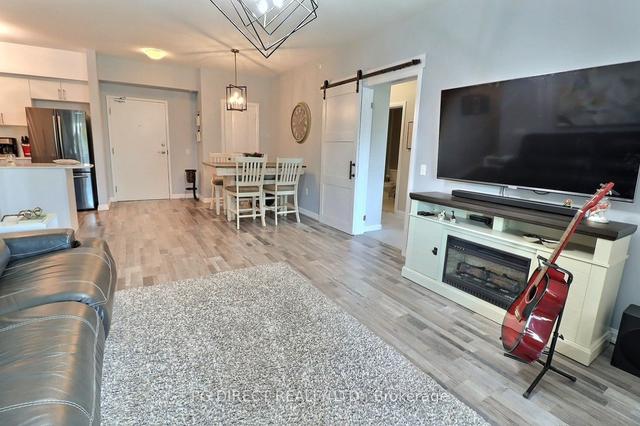 215 - 302 Essa Rd, Condo with 2 bedrooms, 2 bathrooms and 1 parking in Barrie ON | Image 10