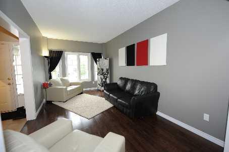 50 Lamont Cres, House detached with 4 bedrooms, 3 bathrooms and 4 parking in Barrie ON | Image 3