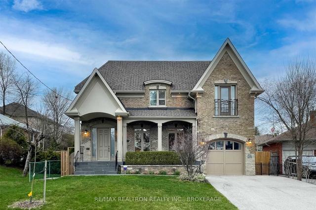 28 Duncairn Dr, House detached with 4 bedrooms, 5 bathrooms and 5 parking in Toronto ON | Image 1