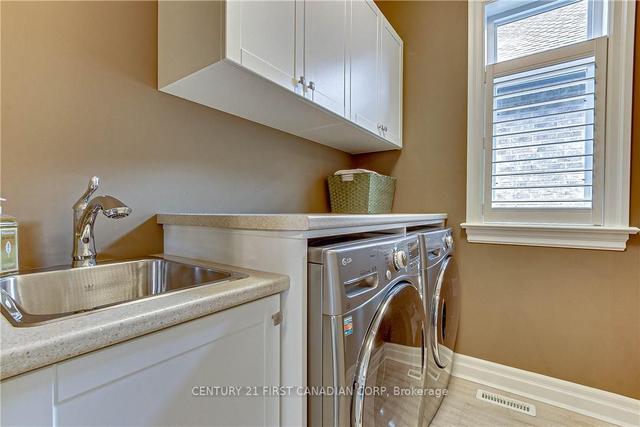 17 - 725 Eagletrace Dr, Condo with 2 bedrooms, 3 bathrooms and 4 parking in London ON | Image 11