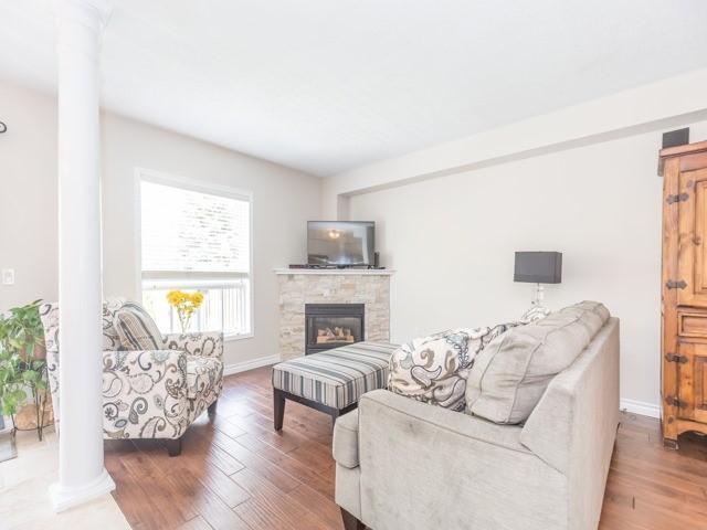 80 Hanton Cres, House attached with 3 bedrooms, 3 bathrooms and 2 parking in Caledon ON | Image 5