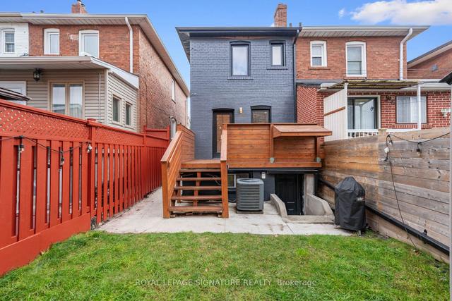 362 Mcroberts Ave, House semidetached with 3 bedrooms, 2 bathrooms and 1 parking in Toronto ON | Image 26