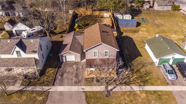 70 Washington Street, House detached with 3 bedrooms, 2 bathrooms and 3 parking in Norfolk County ON | Image 7